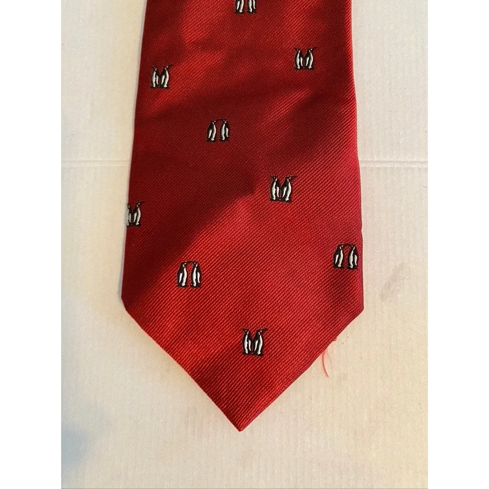 Banana Republic Mens Red Silk Necktie Penguin Animal Print Embroidered Turkey